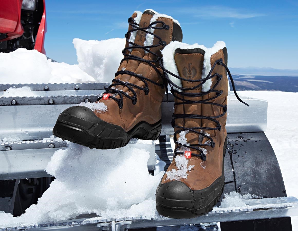 Main action image S3 Safety boots e.s. Okomu high brown