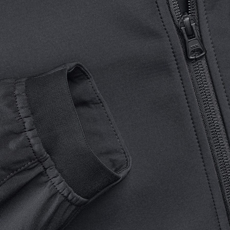 Detailed image Softshell jacket e.s.trail pure black