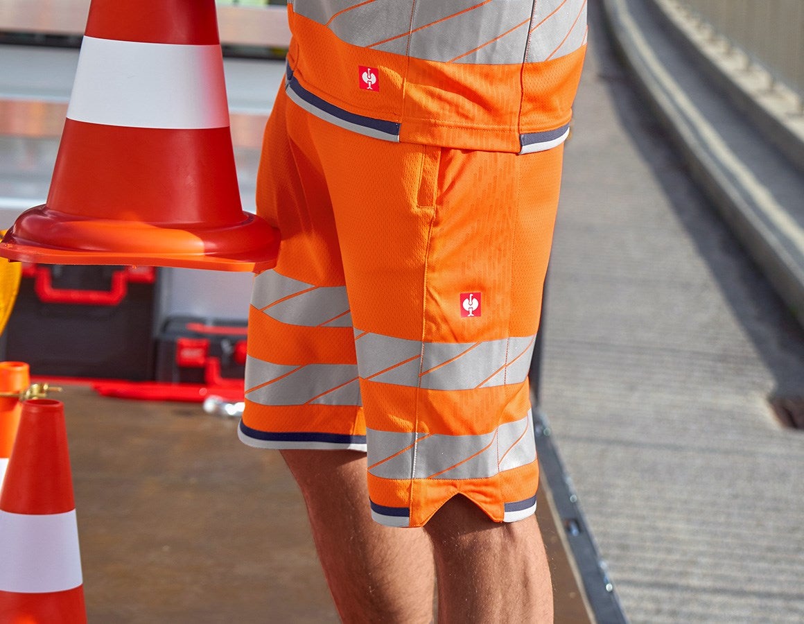 Main action image High-vis functional shorts e.s.ambition high-vis orange/navy