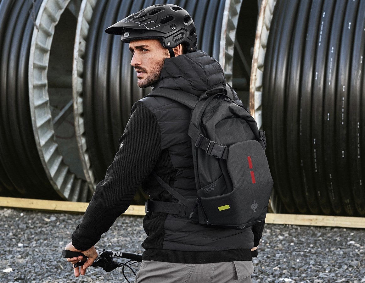 Additional image 3 e.s. OLED Backpack black