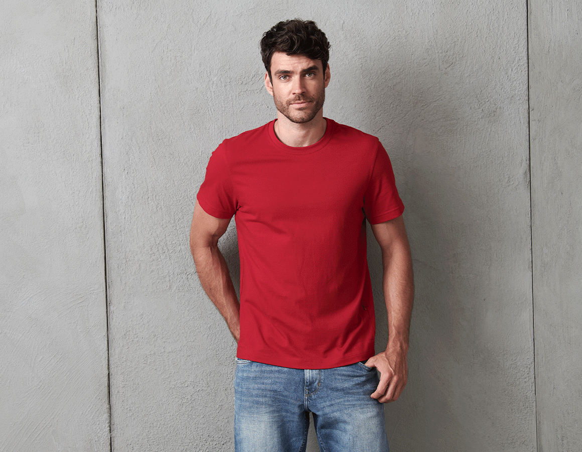 Main action image e.s. T-shirt cotton fiery red