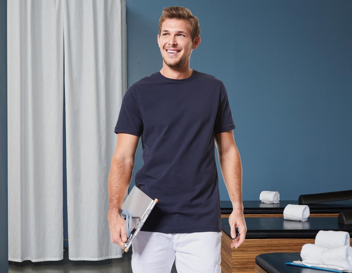 Main action image e.s. T-shirt cotton stretch, long fit navy